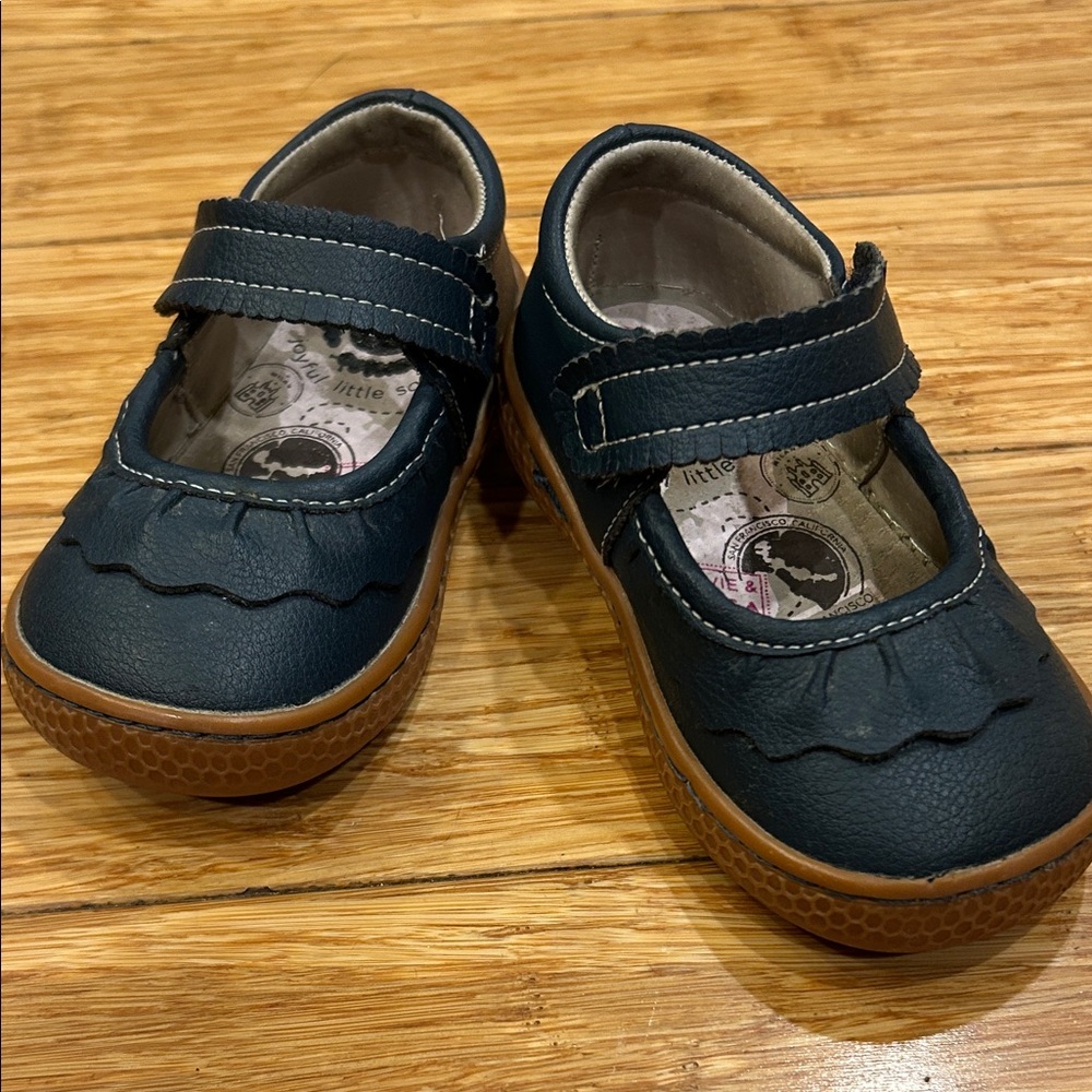 Livie & Luca Preppy Leather Mary Jane Navy Shoes Kids size 6M - Picture 1 of 5